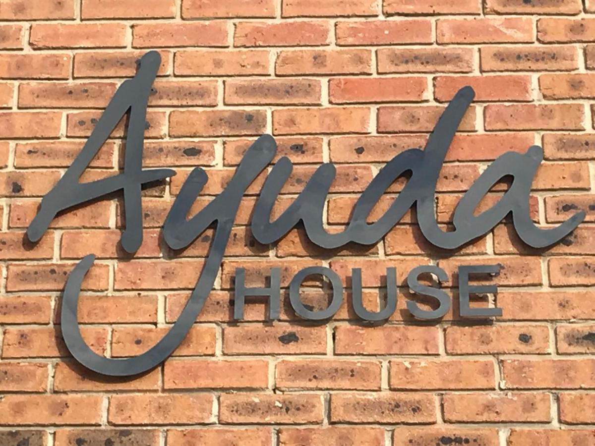 Ayuda House Hotel Олтринкам Екстериор снимка