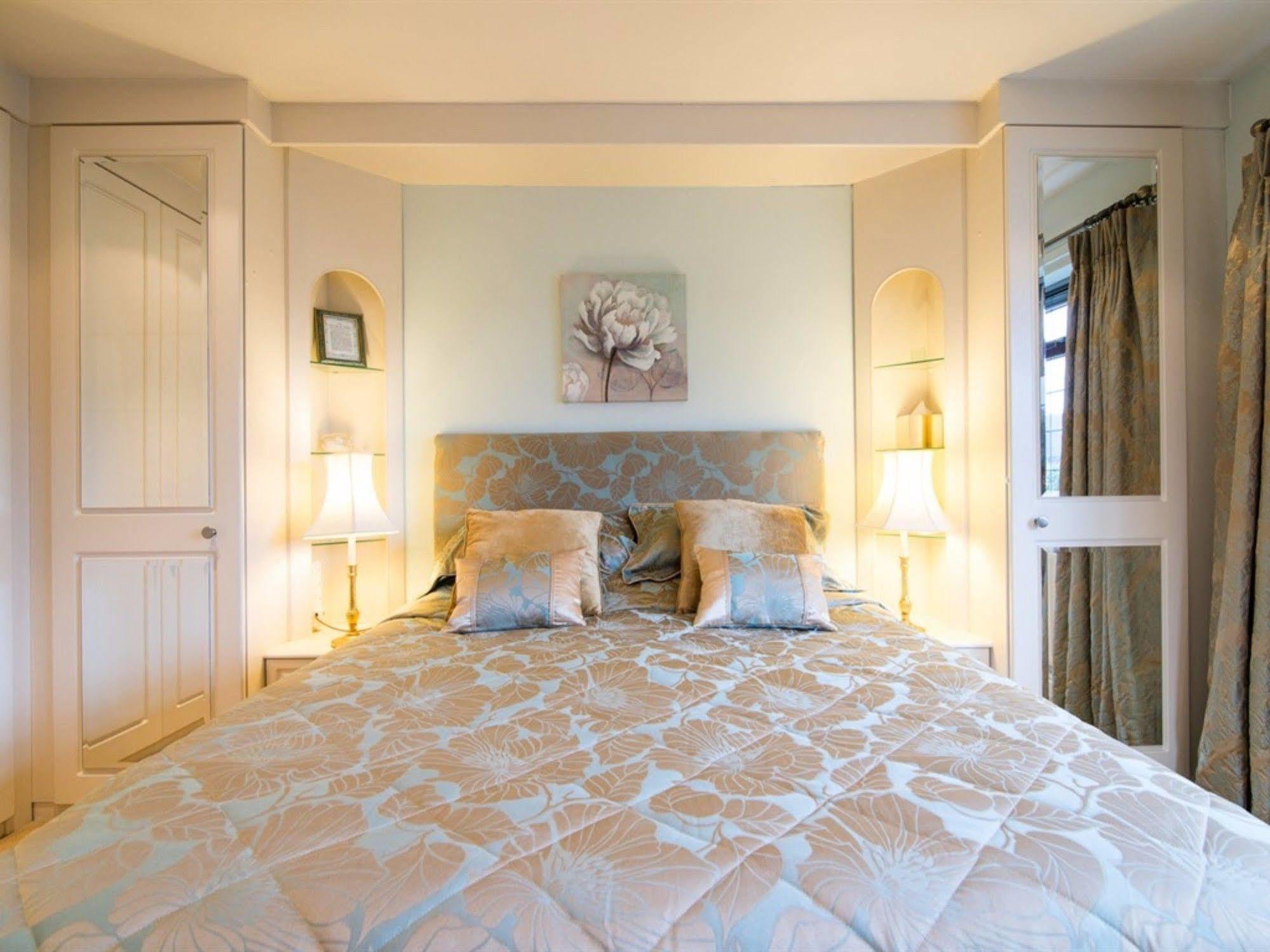 Ayuda House Hotel Олтринкам Екстериор снимка